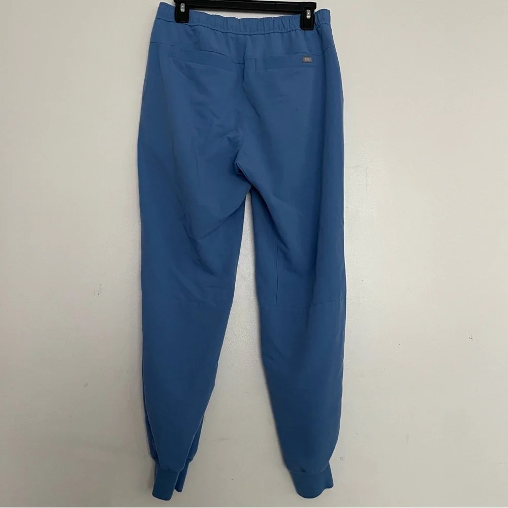 Men’s FIGS Scrub Top Medium & Pants Small Set Ceil Blue